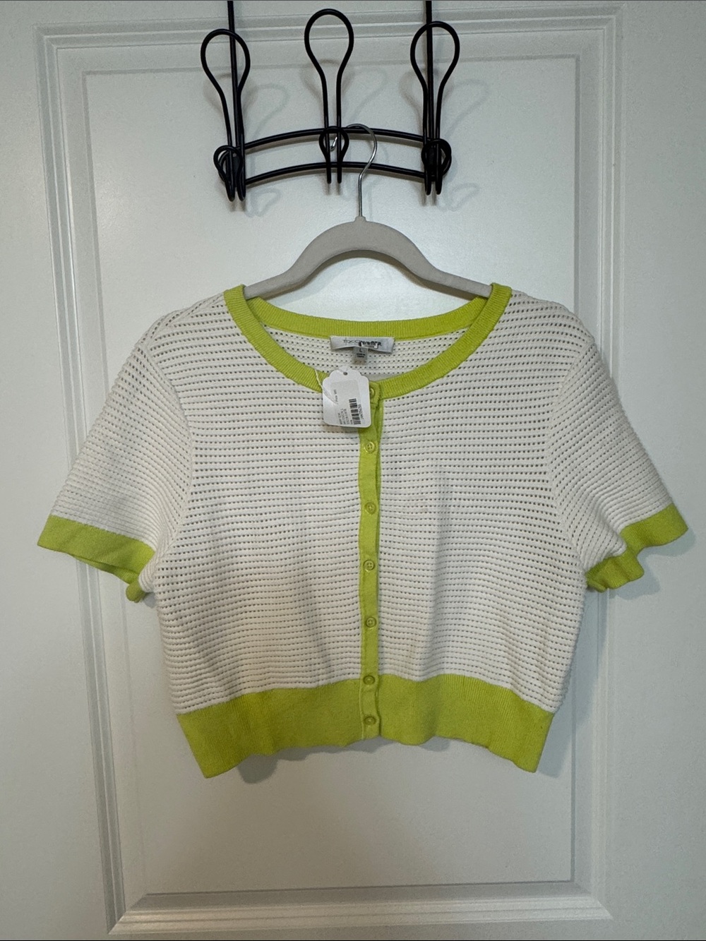Toccin x RTR : Short-Sleeve White Knit Button-Front Cardigan with Lime Trim